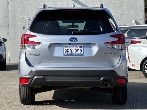 Used 2023 Subaru Forester Limited image 5