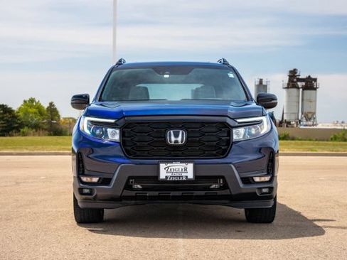 Used 2023 Honda Passport Elite image 2