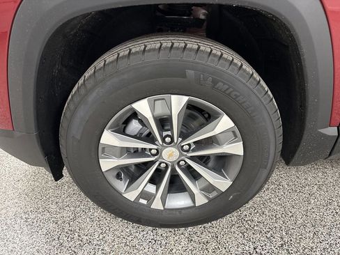 New 2026 Chevrolet Equinox LT w/ Convenience Package II AWD/4WD image 15