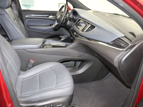 Used 2024 Buick Enclave Premium image 28
