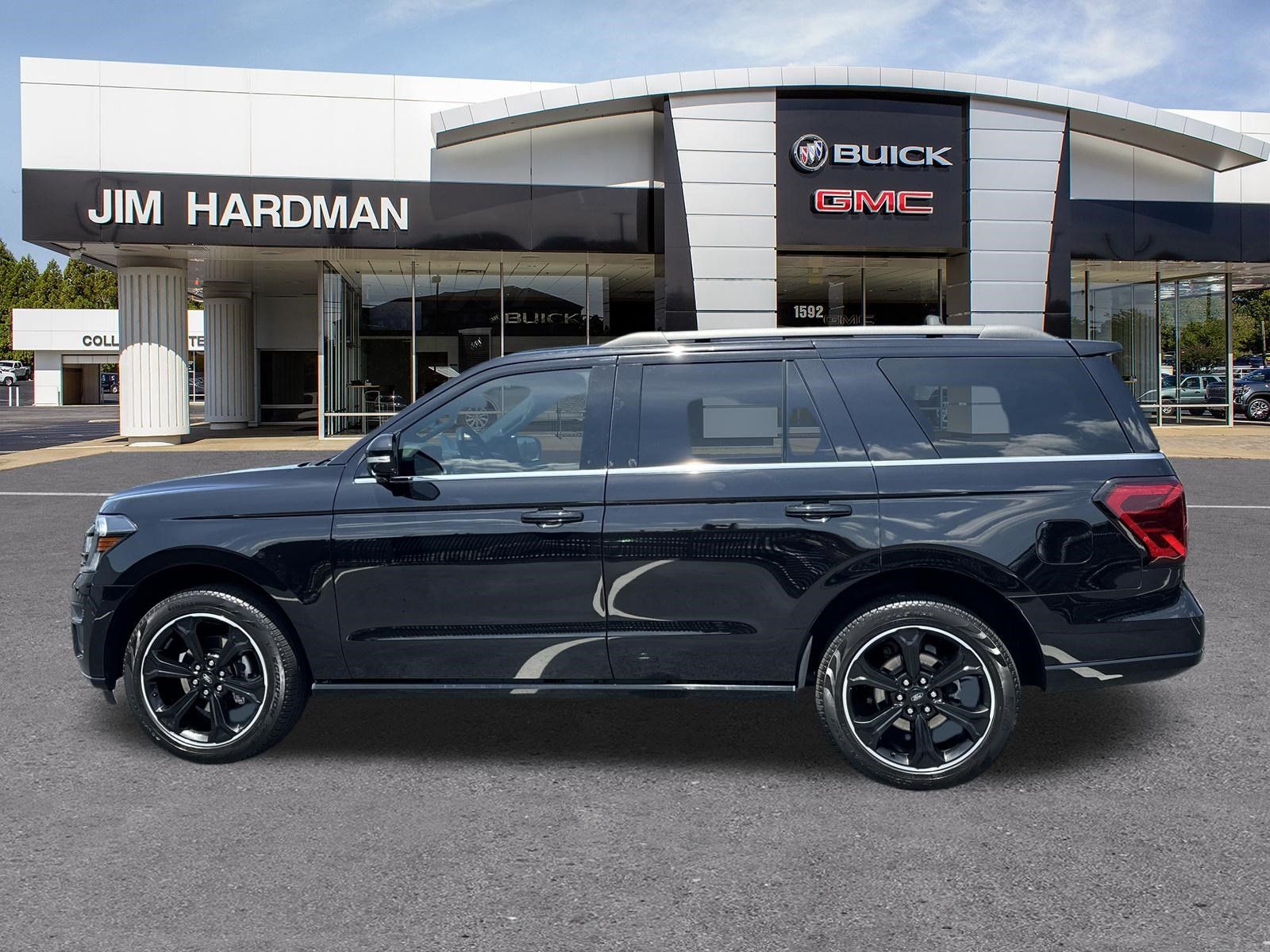 Used 2024 Ford Expedition Limited RWD image 4