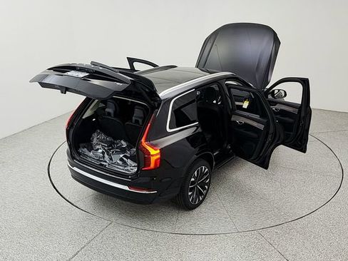 New 2026 Volvo XC90 T8 Ultra w/ Protection Package Premier image 41