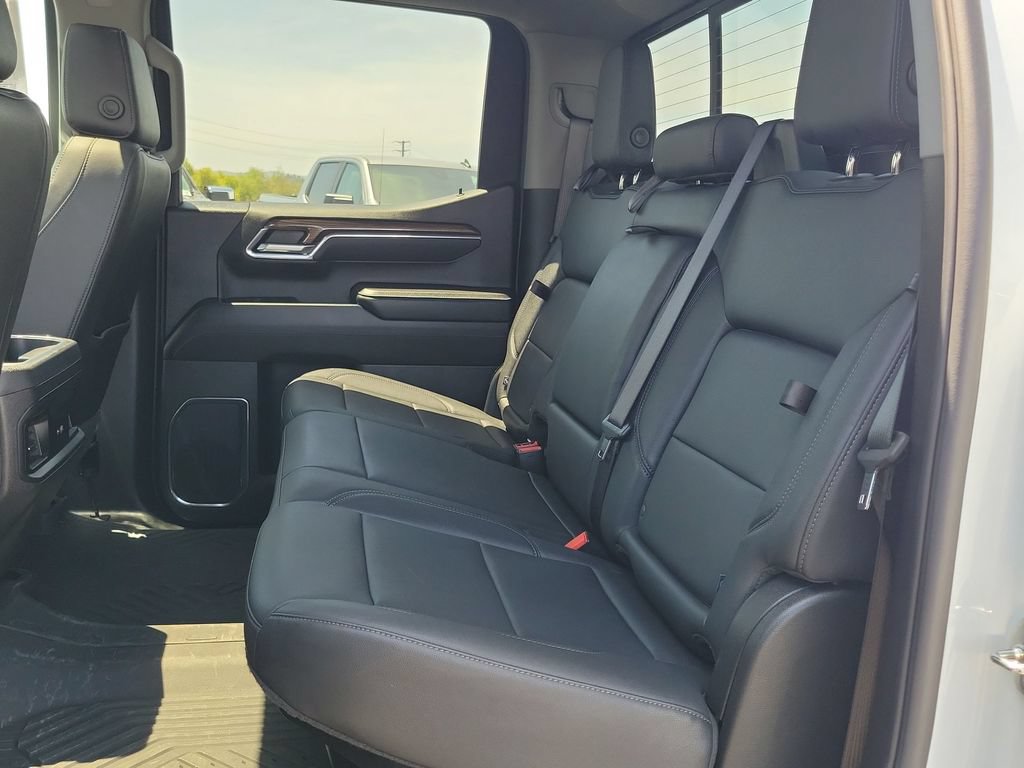 Used 2024 Chevrolet Silverado 1500 LT Trail Boss w/ Convenience Package II AWD/4WD image 26