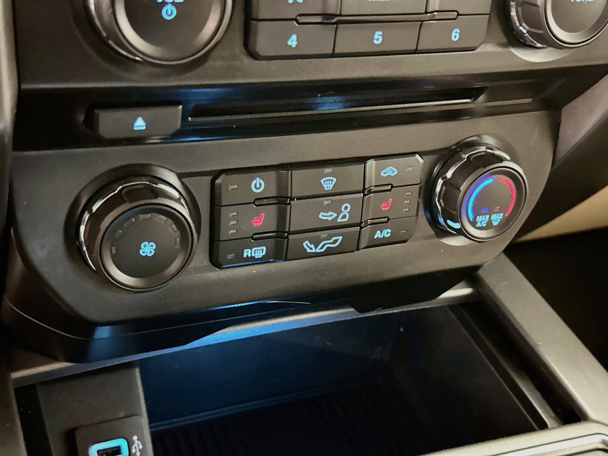 Used 2017 Ford F150 XLT w/ Equipment Group 302A Luxury AWD/4WD image 24