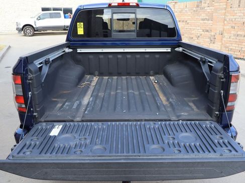 Used 2022 Nissan Frontier SV w/ SV Premium Package RWD image 28