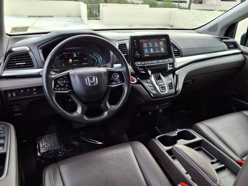 Used 2023 Honda Odyssey Touring image 25