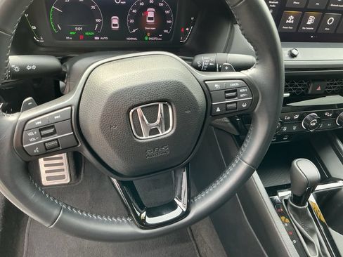 Used 2024 Honda Accord Sport image 11