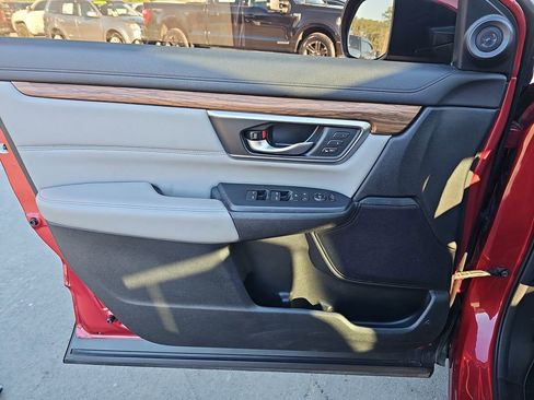 Used 2022 Honda CR-V Touring image 31