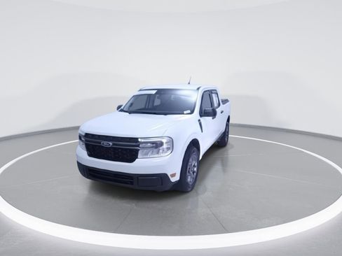 Used 2023 Ford Maverick XLT image 5