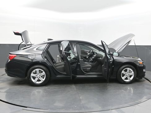 Used 2023 Chevrolet Malibu LT FWD image 40