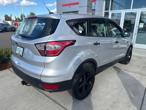 Used 2018 Ford Escape S FWD image 3
