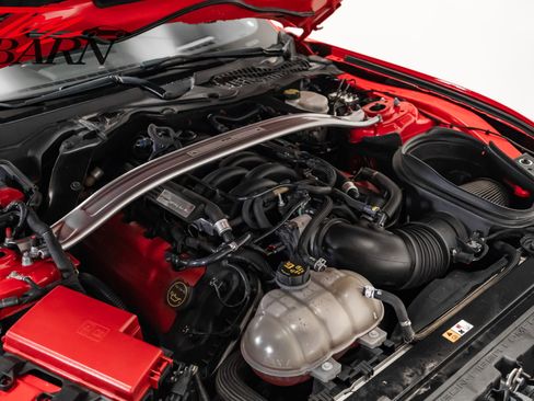 Used 2016 Ford Mustang Shelby GT350 w/ Technology Package image 43