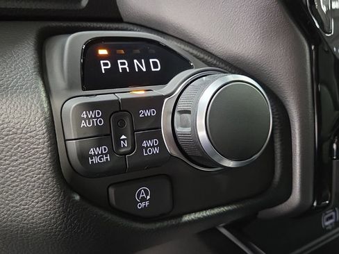 New 2026 RAM 1500 4x4 Crew Cab image 26