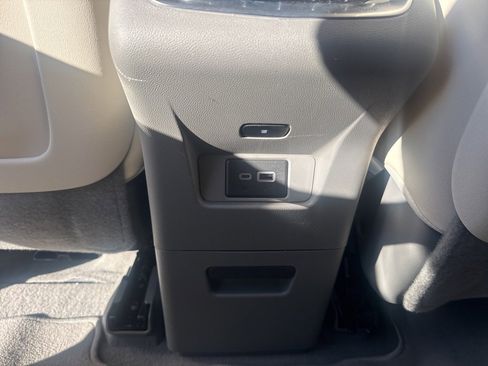 Certified 2025 Cadillac XT6 Premium Luxury w/ Technology Package image 41