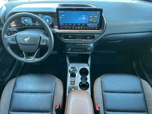 Certified 2025 Ford Bronco Sport Outer Banks image 3