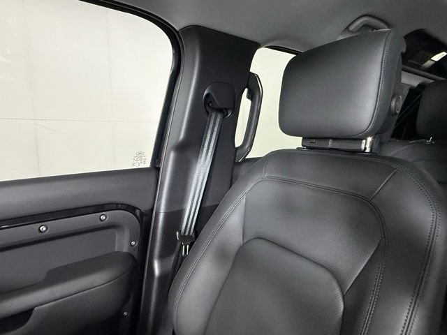 New 2026 Land Rover Defender 110 X-Dynamic SE AWD/4WD image 21