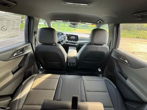 New 2026 Chevrolet Equinox LT w/ Convenience Package II AWD/4WD image 37