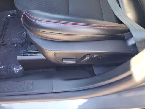 Used 2025 Ford Escape ST-Line image 11