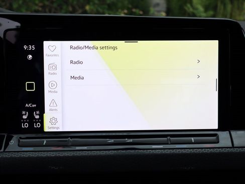 Used 2024 Volkswagen GTI Autobahn image 34