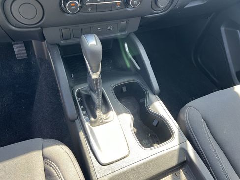 Certified 2024 Nissan Frontier SV w/ Tow Package image 11