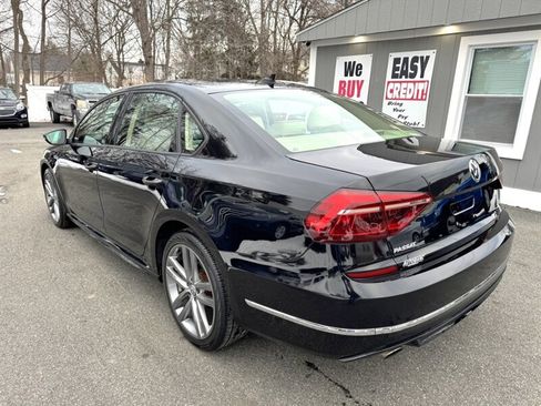 Used 2018 Volkswagen Passat 2.0T R-Line image 7