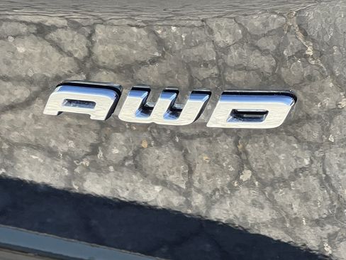 Used 2024 Ford Edge SEL w/ Convenience Package AWD/4WD image 10