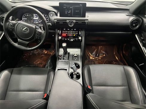 Certified 2024 Lexus IS 300 F Sport image 14