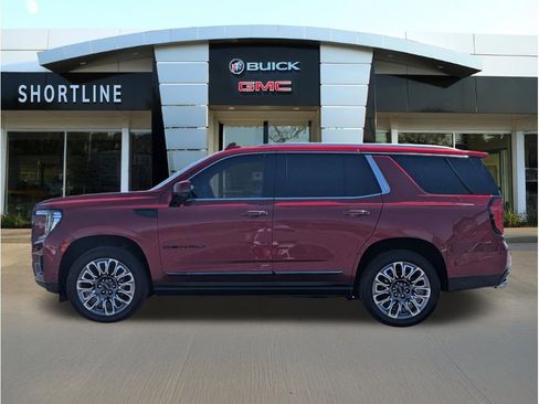 Used 2023 GMC Yukon Denali Ultimate w/ LPO, Floor Liner Package AWD/4WD image 6