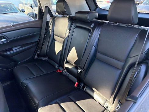 Used 2023 Nissan Rogue SV w/ SV Premium B Package image 30