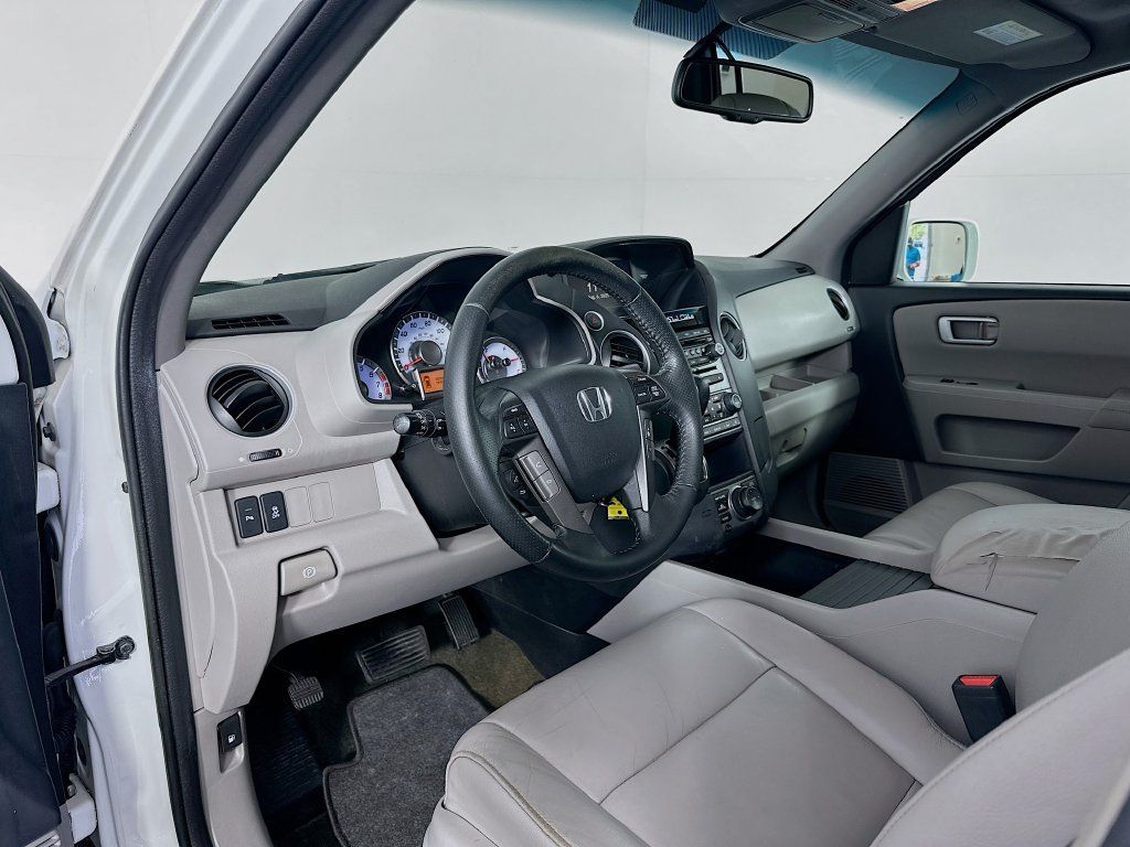 Used 2015 Honda Pilot Touring image 9