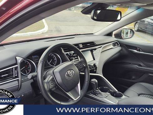 Used 2018 Toyota Camry SE image 12