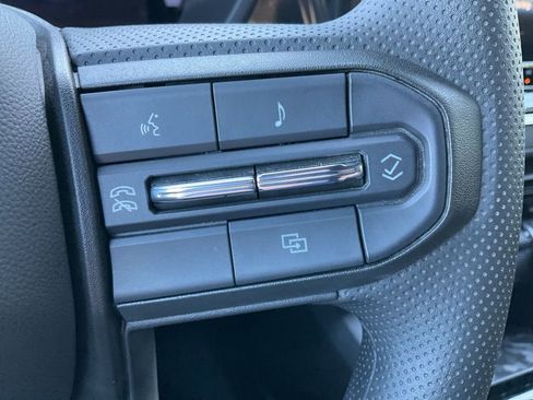 New 2026 Chevrolet Colorado W/T image 6
