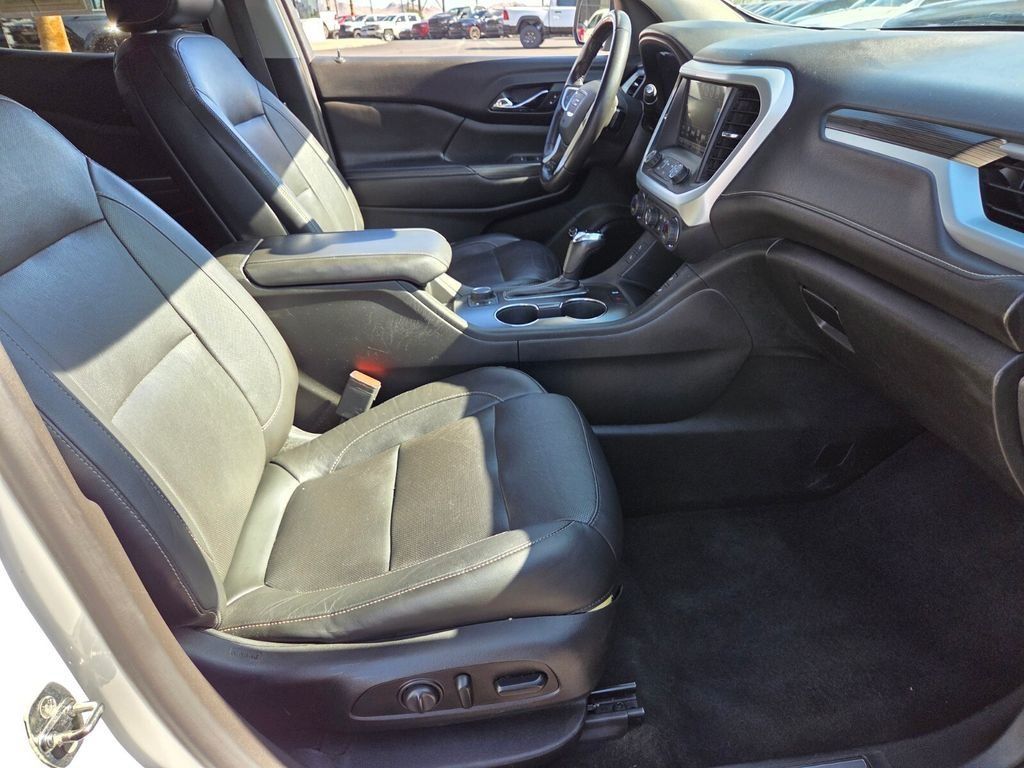 Used 2018 GMC Acadia SLT FWD image 21