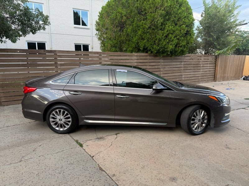 Used 2015 Hyundai Sonata Limited w/ Option Group 06 FWD image 3