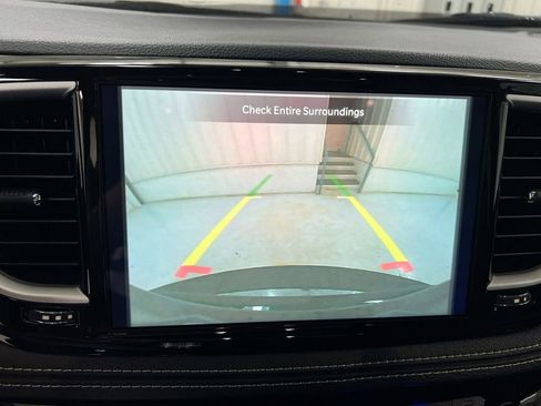 New 2027 Chrysler Pacifica Select AWD/4WD image 16