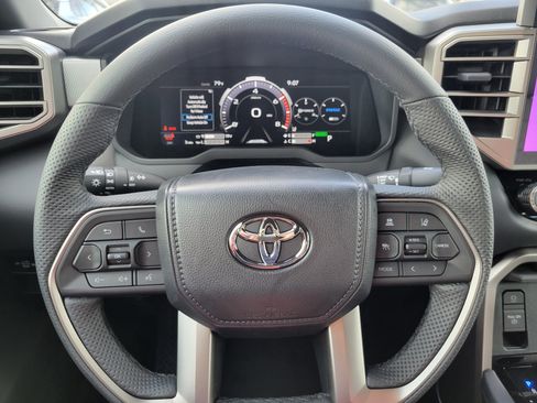 Used 2026 Toyota Tundra Limited AWD/4WD image 24