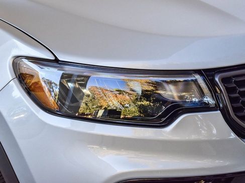 New 2026 Jeep Compass Limited image 8