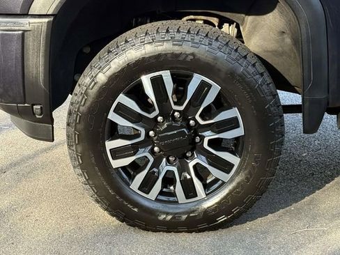 Certified 2024 GMC Sierra 2500 Denali Ultimate w/ Max Trailering Package image 7