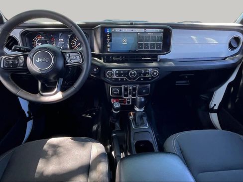 Used 2024 Jeep Wrangler Unlimited Sport AWD/4WD image 16