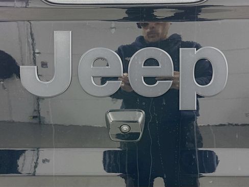 New 2026 Jeep Gladiator Sport AWD/4WD image 21