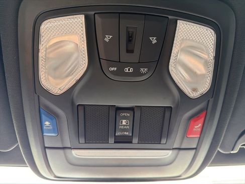 Used 2022 RAM 3500 Tradesman AWD/4WD image 43