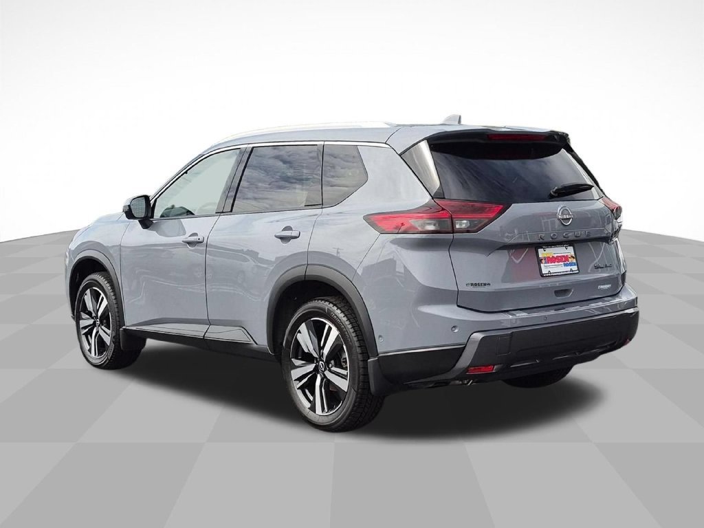 Used 2025 Nissan Rogue SL w/ SL Premium Package AWD/4WD image 5