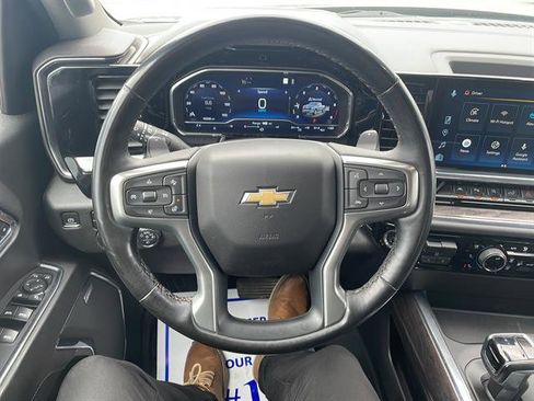 Used 2023 Chevrolet Silverado 1500 LTZ AWD/4WD image 18