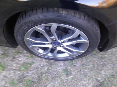 Used 2017 Ford Fusion SE w/ Equipment Group 201A image 23