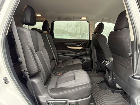 Used 2022 Subaru Ascent Premium w/ Convenience Package image 18
