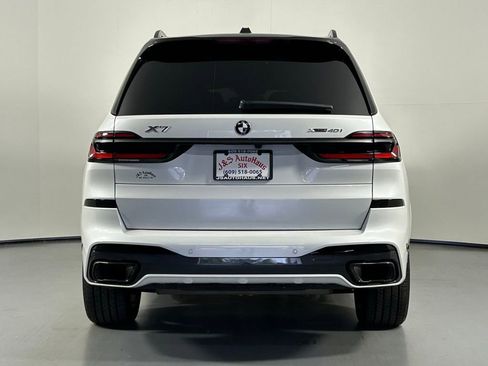 Used 2025 BMW X7 xDrive40i w/ M Sport Package AWD/4WD image 6