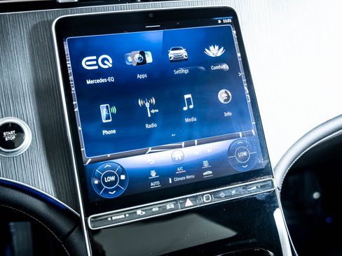 Certified 2023 Mercedes-Benz EQE 350+ SUV image 18