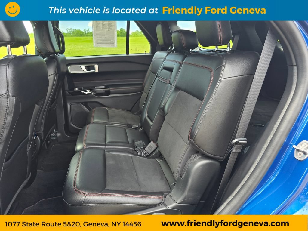 Used 2023 Ford Explorer ST-Line AWD/4WD image 13