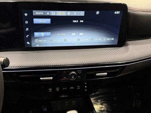 Certified 2025 Nissan Kicks SR image 22