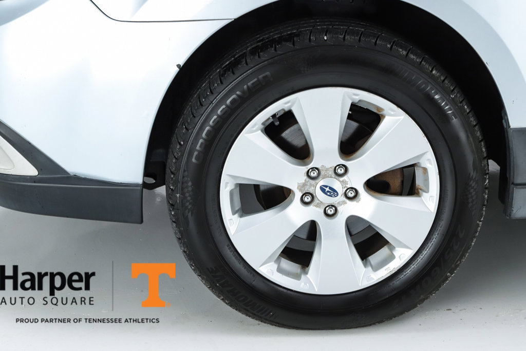 Used 2012 Subaru Outback 2.5i Limited w/ Moonroof Pkg AWD/4WD image 42